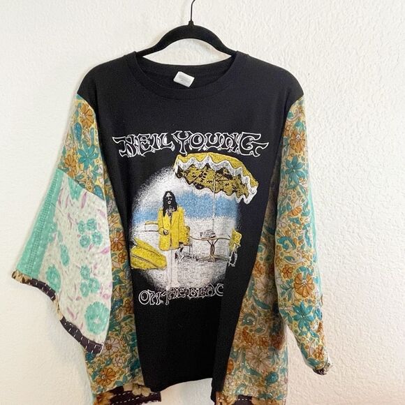 Up cycled Kimonos!  Pink Floyd, Nirvana Kantha Patchwork with graphic band T’s. - Picture 11 of 16